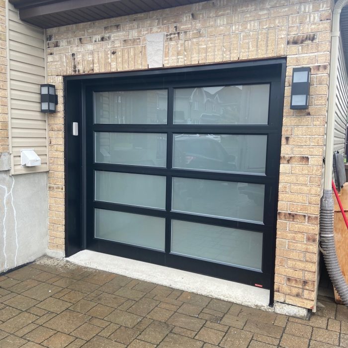 Photo - Porte Panoramique Noir thermos sablés