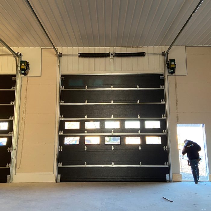 porte commerciale côté intérieur